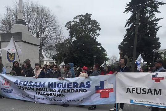 Cientos de funcionarios marchan en Concepción durante paro nacional de la Confusam
