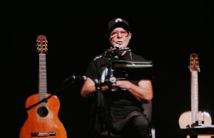 León Gieco regresa a Concepción para presentarse en el Teatro UdeC