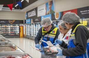 Fiscalizaciones en fiestas patrias terminan con más de 8.600 kilos de alimentos decomisados