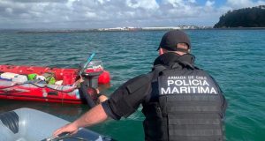 Rescatan a una persona tras caída al mar en la Bahía de Concepción y buscan a un desaparecido