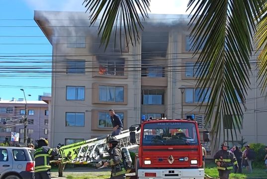 Incendio en edificio del centro de Concepción deja dos personas fallecidas y cuatro lesionadas