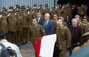 Presidente Kast participa en funeral del sargento Jaime Urrea en Los Ángeles
