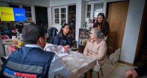 Familias y comerciantes de Lota afectados por inundaciones son incorporados a catastro para definir ayudas