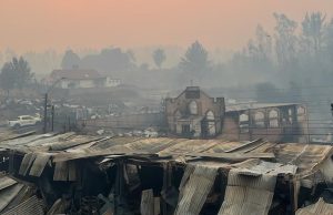 Megaincendio en Penco y Tomé suma 21 víctimas fatales: único imputado fue reformalizado