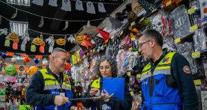 Seremi de Salud del Biobío realiza fiscalizaciones a juguetes y disfraces ante la celebración de Halloween